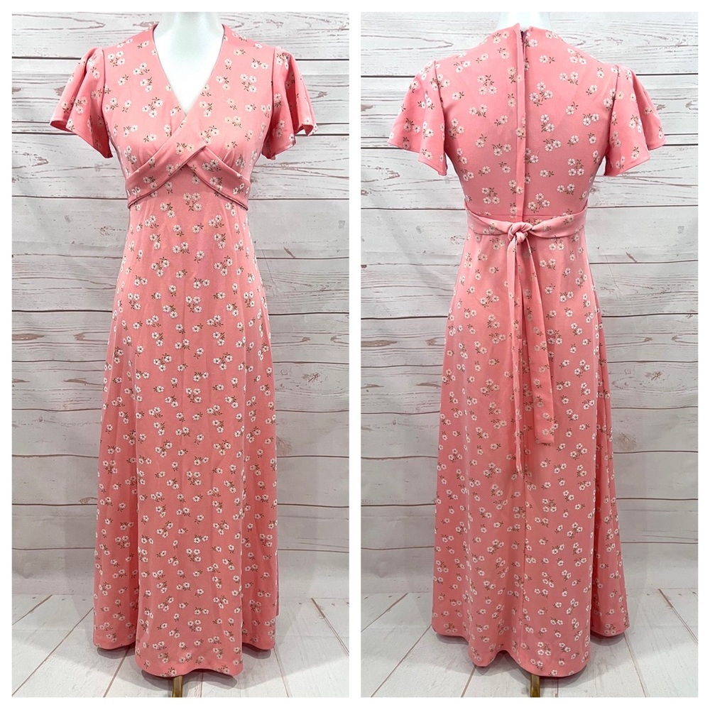 Vintage Coral Peach Ditzy Floral Daisy Cottagecore Flutter Sleeve Maxi Dress - Picture 2 of 11